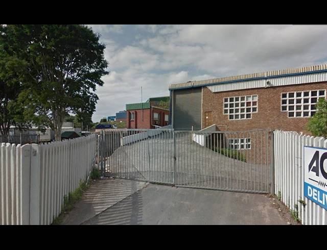 1,850M² WAREHOUSE FOR SALE IN WESTMEAD